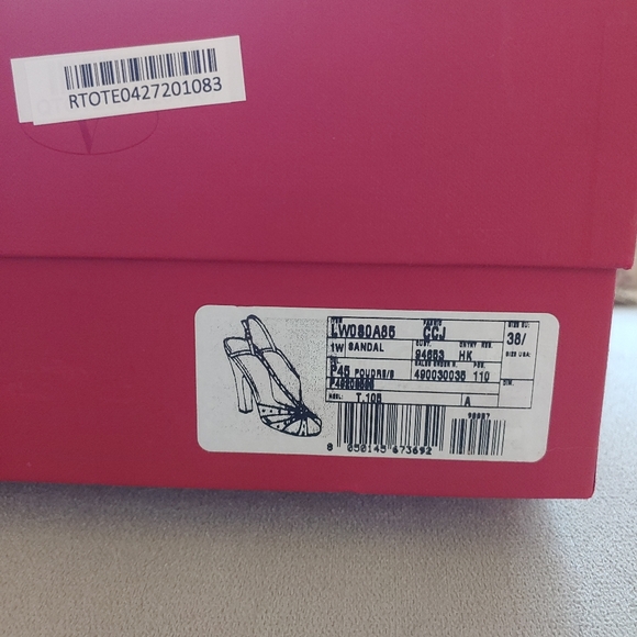 💎Valentino💎 Crystal Embellished Suede Sandals - Picture 11 of 11